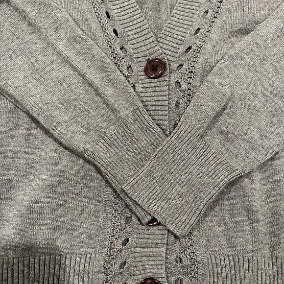 Preswick And Moore Gray Button crochet sweater size S - Picture 4 of 5